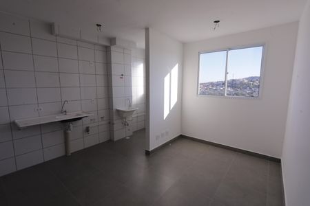 Apartamento para alugar com 44m², 2 quartos e 1 vagaSala/Cozinha
