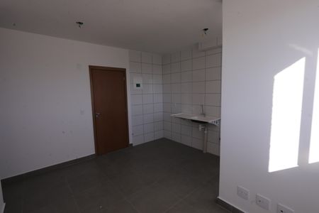 Apartamento para alugar com 44m², 2 quartos e 1 vagaSala/Cozinha