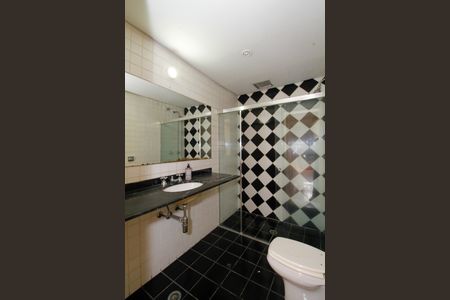 Apartamento à venda com 248m², 2 quartos e 2 vagas Apartamento à venda com 248m², 2 quartos e 2 vagasBanheiro Social