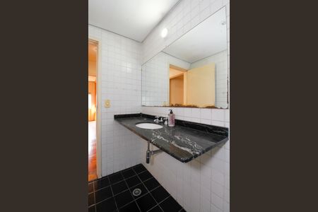 Apartamento à venda com 248m², 2 quartos e 2 vagas Apartamento à venda com 248m², 2 quartos e 2 vagasBanheiro Social