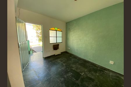 Casa para alugar com 60m², 1 quarto e sem vagaSala/Quarto