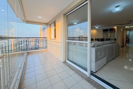 Apartamento para alugar com 143m², 3 quartos e 3 vagas Apartamento para alugar com 143m², 3 quartos e 3 vagasVaranda da Sala