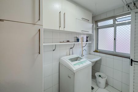 Apartamento para alugar com 143m², 3 quartos e 3 vagas Apartamento para alugar com 143m², 3 quartos e 3 vagasÁrea de Serviço