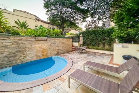 Apartamento para alugar com 143m², 3 quartos e 3 vagas Apartamento para alugar com 143m², 3 quartos e 3 vagasPiscina