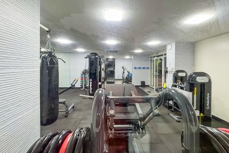 Apartamento para alugar com 143m², 3 quartos e 3 vagas Apartamento para alugar com 143m², 3 quartos e 3 vagasAcademia