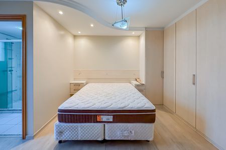 Apartamento para alugar com 143m², 3 quartos e 3 vagas Apartamento para alugar com 143m², 3 quartos e 3 vagasSuíte Master