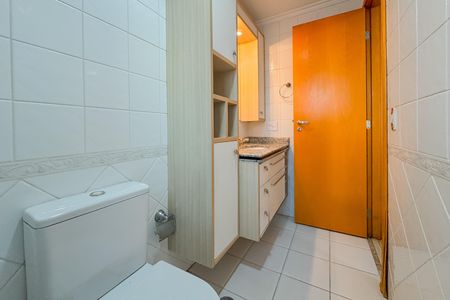 Apartamento para alugar com 143m², 3 quartos e 3 vagas Apartamento para alugar com 143m², 3 quartos e 3 vagasBanheiro da Suíte 1