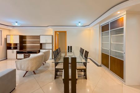 Apartamento para alugar com 143m², 3 quartos e 3 vagas Apartamento para alugar com 143m², 3 quartos e 3 vagasSala