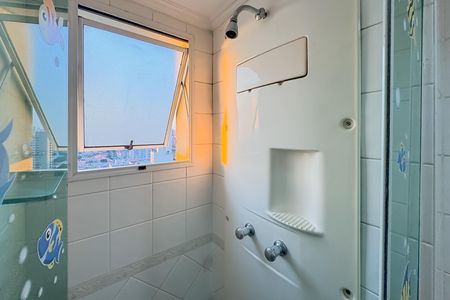 Apartamento para alugar com 143m², 3 quartos e 3 vagas Apartamento para alugar com 143m², 3 quartos e 3 vagasBanheiro da Suíte 1