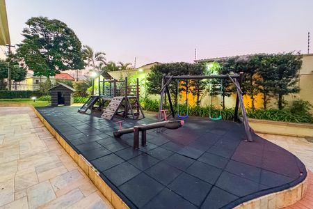 Apartamento para alugar com 143m², 3 quartos e 3 vagas Apartamento para alugar com 143m², 3 quartos e 3 vagasPlayground