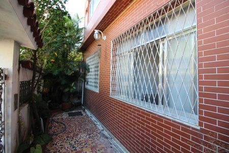 Apartamento para alugar com 70m², 2 quartos e sem vagaFrente