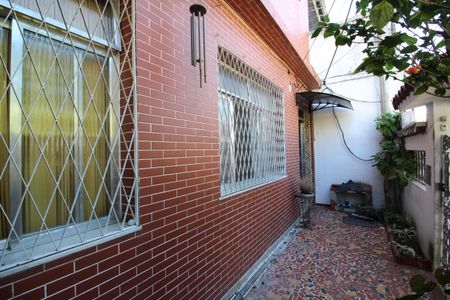 Apartamento para alugar com 70m², 2 quartos e sem vagaFrente