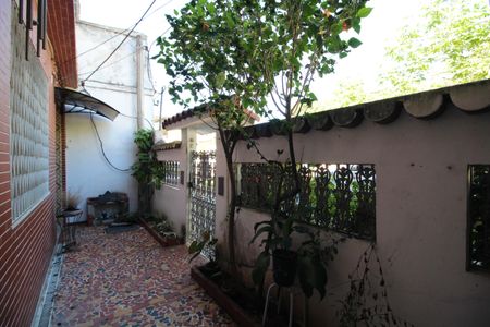 Apartamento para alugar com 70m², 2 quartos e sem vagaFrente