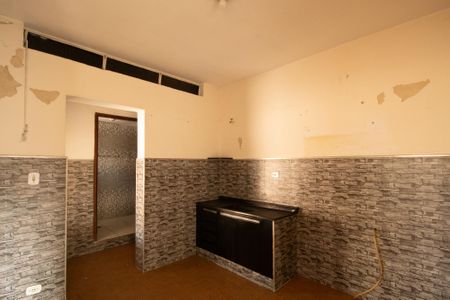 Casa à venda com 216m², 2 quartos e 4 vagas Casa à venda com 216m², 2 quartos e 4 vagasCozinha