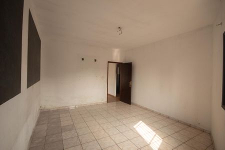 Casa à venda com 216m², 2 quartos e 4 vagas Casa à venda com 216m², 2 quartos e 4 vagasQuarto 2