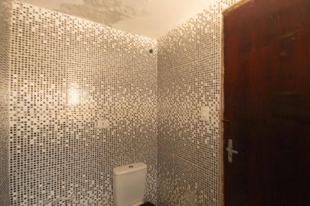 Casa à venda com 216m², 2 quartos e 4 vagas Casa à venda com 216m², 2 quartos e 4 vagasBanheiro