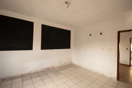 Casa à venda com 216m², 2 quartos e 4 vagas Casa à venda com 216m², 2 quartos e 4 vagasQuarto 2