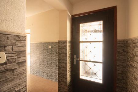 Casa à venda com 216m², 2 quartos e 4 vagas Casa à venda com 216m², 2 quartos e 4 vagasHall