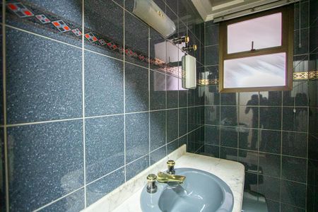 Apartamento para alugar com 200m², 3 quartos e 2 vagasLavabo