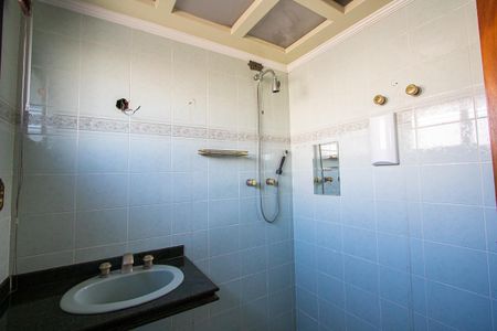 Apartamento para alugar com 200m², 3 quartos e 2 vagasBanheiro do quarto 2