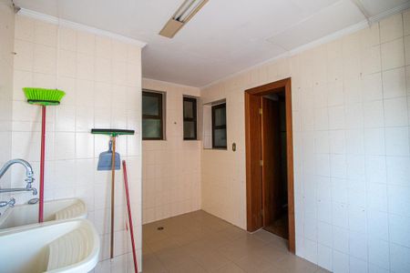 Apartamento para alugar com 200m², 3 quartos e 2 vagasÁrea de serviço