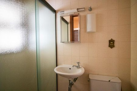 Apartamento para alugar com 200m², 3 quartos e 2 vagasBanheiro de serviço