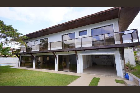 Casa para alugar com 460m², 5 quartos e 2 vagasFachada