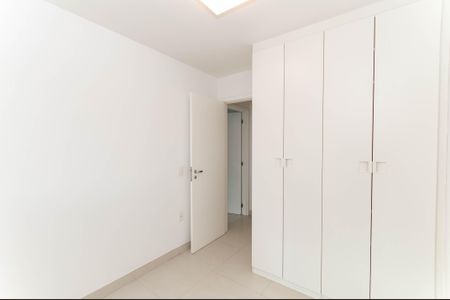Apartamento à venda com 79m², 2 quartos e 1 vagaQuarto 