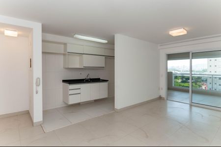 Apartamento à venda com 79m², 2 quartos e 1 vagaSala