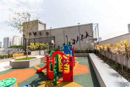 Apartamento à venda com 50m², 1 quarto e 1 vaga Apartamento à venda com 50m², 1 quarto e 1 vagaÁrea comum - Playground