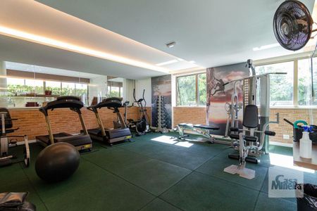 Apartamento à venda com 180m², 4 quartos e 4 vagasAcademia