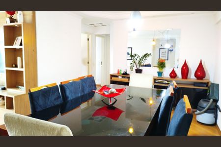 Apartamento à venda com 90m², 3 quartos e 1 vagaSala de jantar