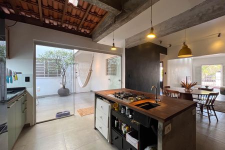 Apartamento à venda com 135m², 2 quartos e sem vaga Apartamento à venda com 135m², 2 quartos e sem vagaCozinha