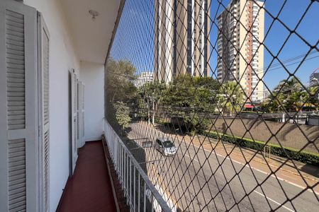 Apartamento à venda com 135m², 2 quartos e sem vaga Apartamento à venda com 135m², 2 quartos e sem vagaVaranda