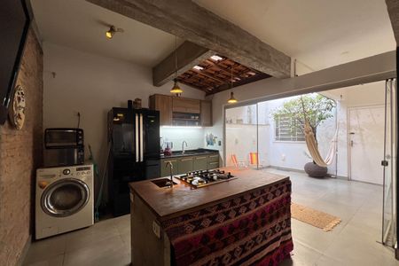 Apartamento à venda com 135m², 2 quartos e sem vaga Apartamento à venda com 135m², 2 quartos e sem vagaCozinha