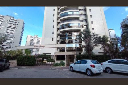 Apartamento para alugar com 72m², 3 quartos e 1 vaga Apartamento para alugar com 72m², 3 quartos e 1 vagaFachada