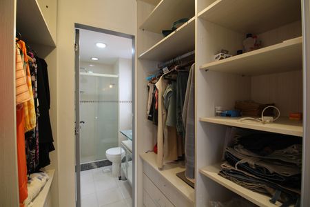 Apartamento para alugar com 72m², 3 quartos e 1 vagaSuíte - Closet