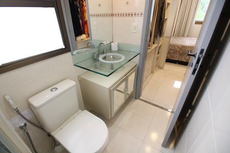 Apartamento para alugar com 72m², 3 quartos e 1 vagaSuíte - Banheiro
