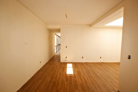 Casa de condomínio à venda com 403m², 4 quartos e 4 vagasquarto 4