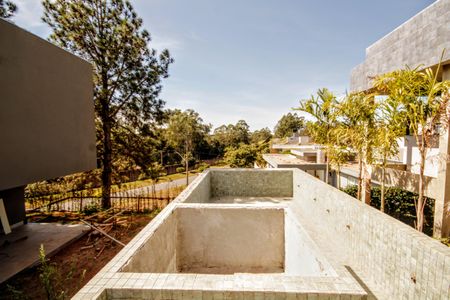 Casa de condomínio à venda com 403m², 4 quartos e 4 vagasPiscina