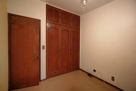 Apartamento à venda com 180m², 4 quartos e 2 vagasQuarto 4