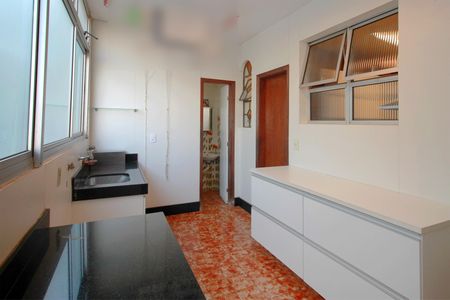 Apartamento à venda com 180m², 4 quartos e 2 vagasÁrea de Serviço