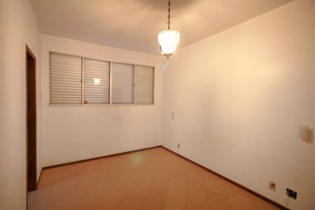 Apartamento à venda com 180m², 4 quartos e 2 vagasSuite