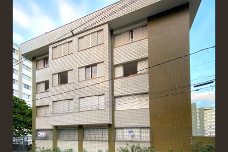 Apartamento à venda com 180m², 4 quartos e 2 vagasFachada