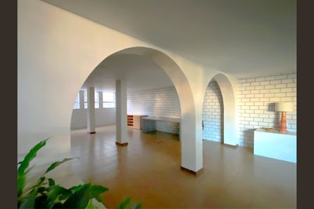 Apartamento à venda com 180m², 4 quartos e 2 vagasÁrea comum - Salão de festas