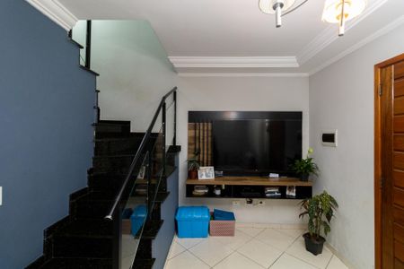 Casa de condomínio à venda com 65m², 2 quartos e 1 vagaSala