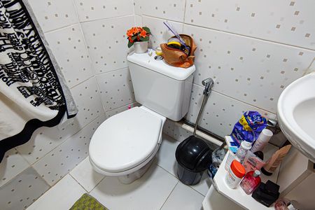 Apartamento à venda com 69m², 2 quartos e 1 vagaBanheiro do Quarto 1