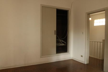 Casa à venda com 320m², 3 quartos e 4 vagasQuarto 2