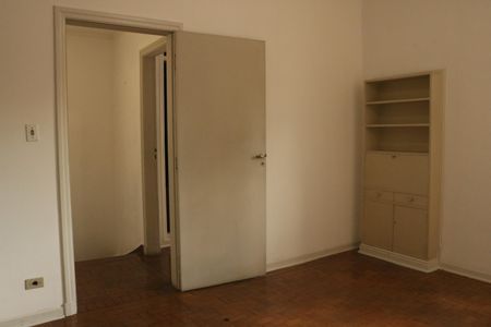 Casa à venda com 320m², 3 quartos e 4 vagasQuarto 2