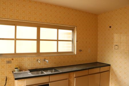 Casa à venda com 320m², 3 quartos e 4 vagasCozinha